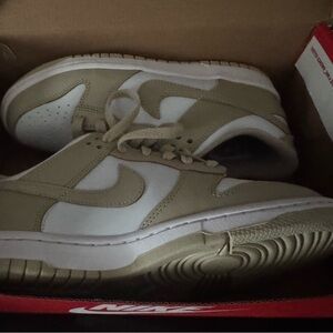 Nike Beige and White Sneakers dunks!